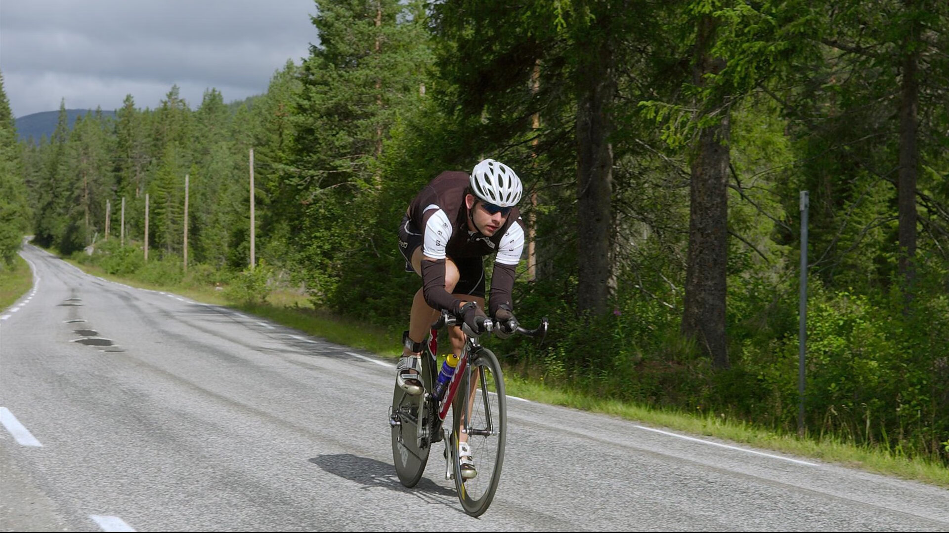 极限滑翔伞，天空中飘逸的运动奇观，极限运动高空滑翔
